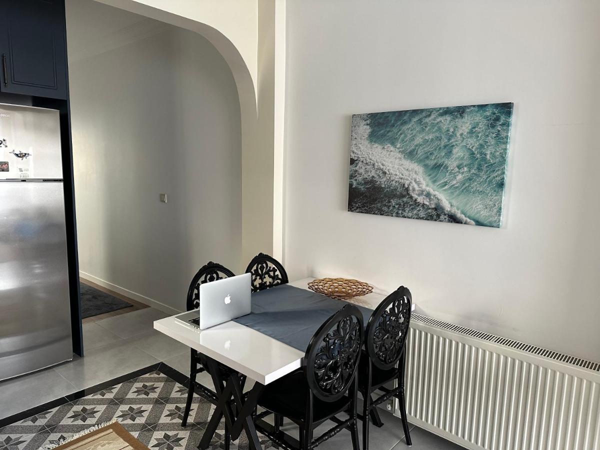 Center Of City In Besiktas 2 Plus 1 With 2 Bathroom And 3 Air Conditioner อิสตันบูล ภายนอก รูปภาพ
